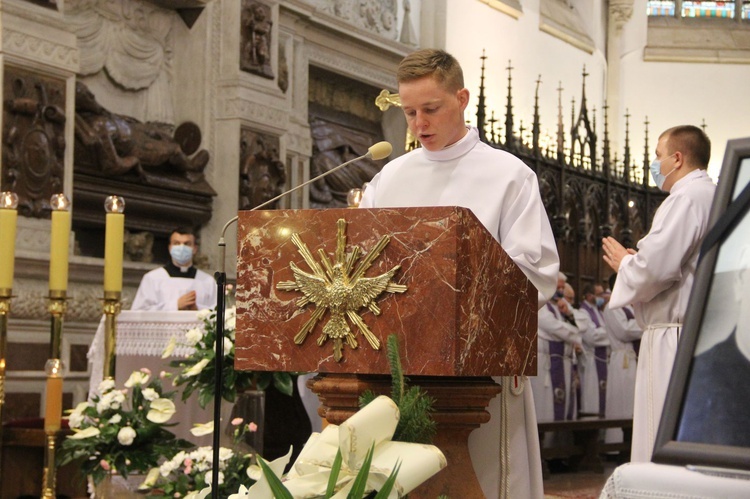 Tarnów. Pogrzeb śp. ks. prał. Adama Nowaka