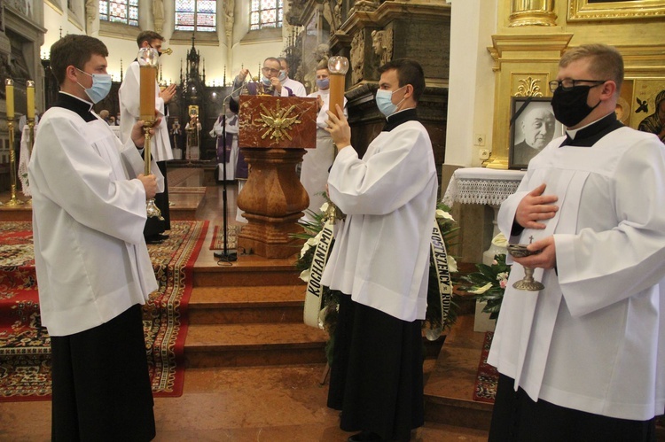 Tarnów. Pogrzeb śp. ks. prał. Adama Nowaka