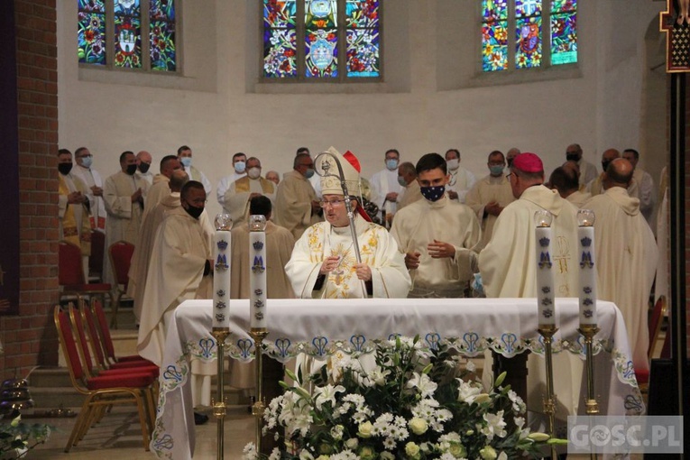 Modlitwa w intencji śp. ks. Janusza Malskiego w głogowskiej kolegiacie