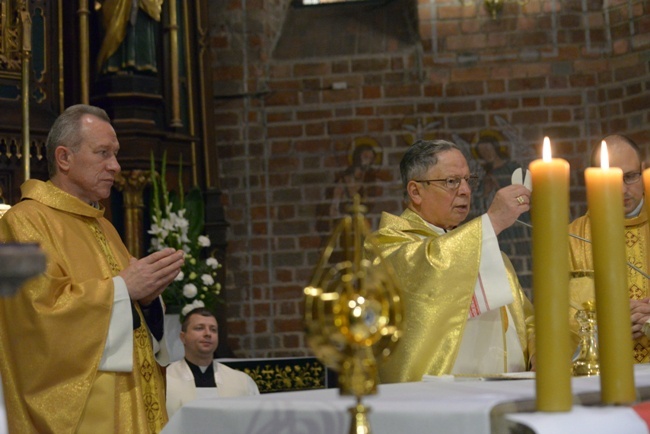 Relikwie św. Jana Pawła II w radomskiej farze