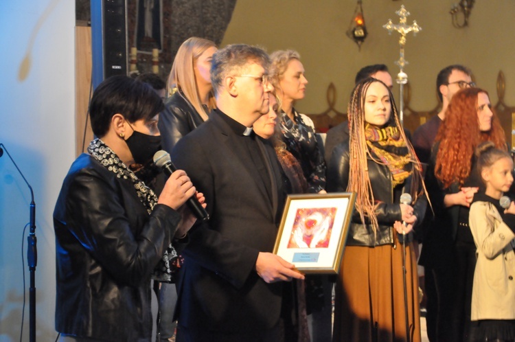 Żabno. Karolowe pieśni