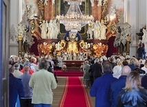 	Grupy różańcowe  to najpopularniejszy rodzaj wspólnot w parafiach diecezji legnickiej. 