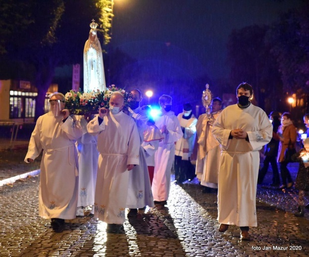 Nabożeństwo fatimskie w Żaganiu