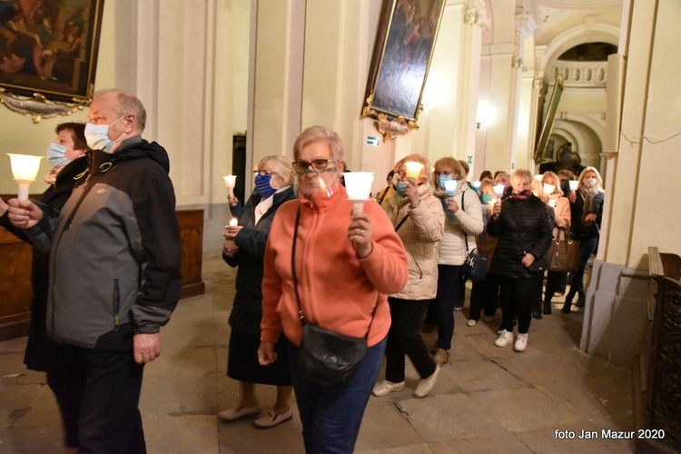 Nabożeństwo fatimskie w Żaganiu