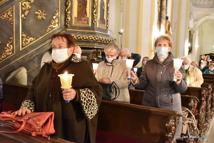 Nabożeństwo fatimskie w Żaganiu