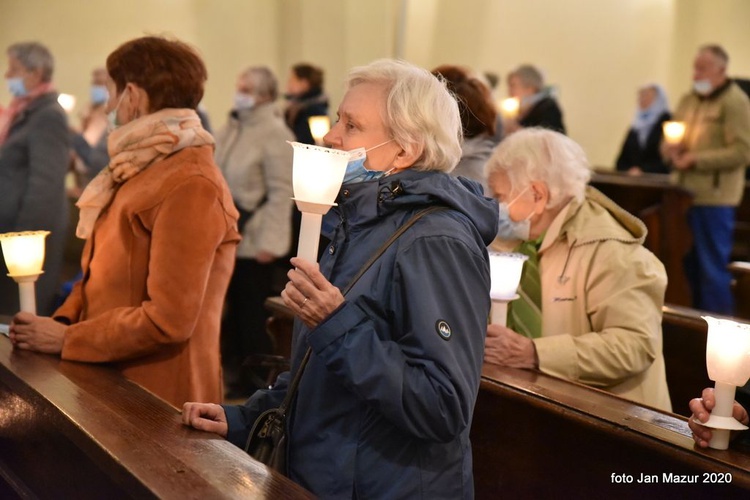 Nabożeństwo fatimskie w Żaganiu