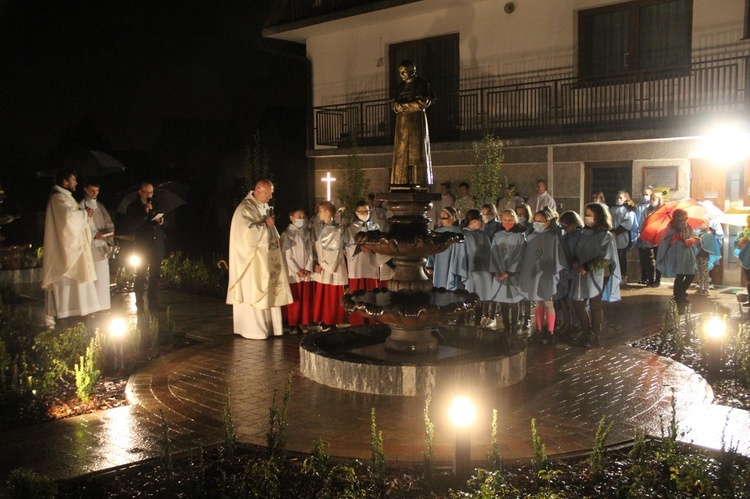 Październikowe nabożeństwo fatimskie w Łąkcie