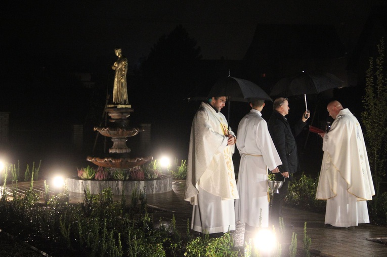 Październikowe nabożeństwo fatimskie w Łąkcie