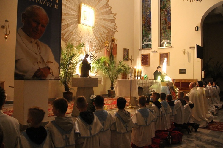 Październikowe nabożeństwo fatimskie w Łąkcie