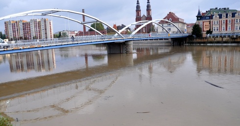 Fala wezbraniowa przechodzi przez Opolszczyznę