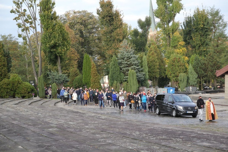 Pogrzeb dzieci nienarodzonych w Bielsku-Białej Kamienicy