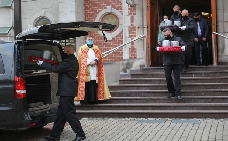 Pogrzeb dzieci nienarodzonych w Bielsku-Białej Kamienicy