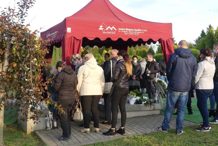 Pogrzeb dzieci nienarodzonych w Bielsku-Białej Kamienicy