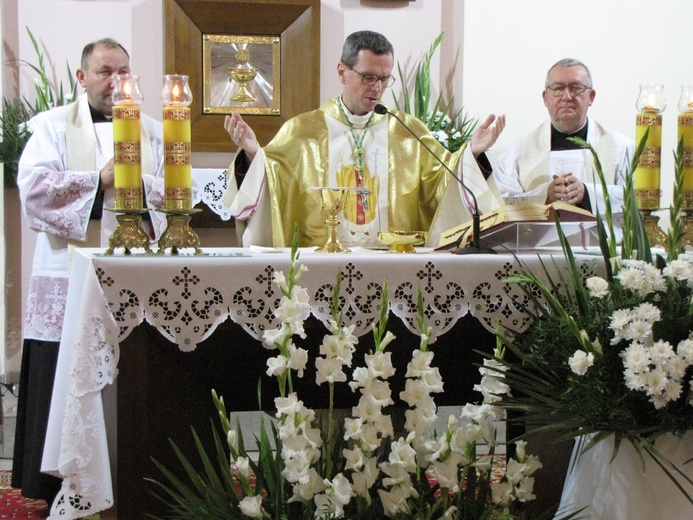 Przasnysz. Wprowadzenie relikwii św. Jana Pawła II