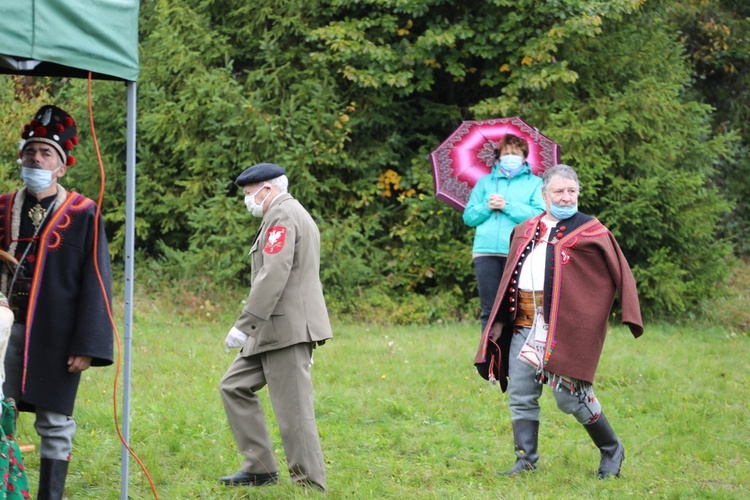 Poświęcenie pomnika por. Stanisława Kopika "Zemsty" na Zapolance w Złatnej