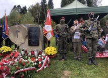 Obelisk upamiętniający walcznego por. Stanisława Kopika i jego żołnierzy stanął na Zapolance.