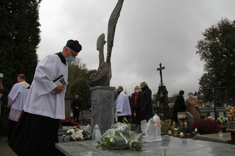 Tuchów. Pierwszy pochówek dzieci, które zmarły przed urodzeniem