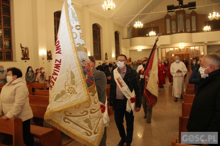 Zielona Góra. Wprowadzenie relikwii bł. ks. Jerzego Popiełuszki