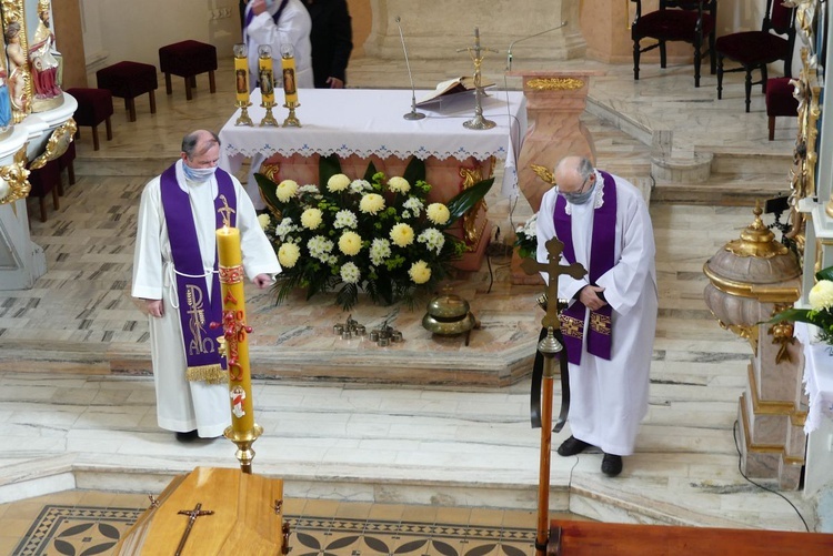 Pogrzeb śp. ks. Edwarda Kobiesy w Kończycach Małych