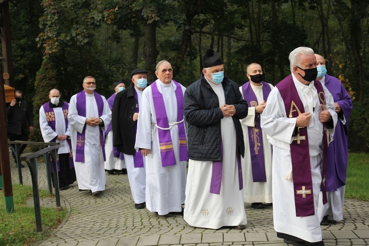 Pogrzeb śp. ks. Edwarda Kobiesy w Kończycach Małych