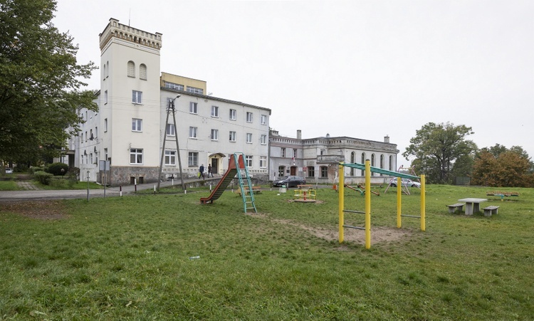 Nazistowski obóz dla dzieci w Potulicach