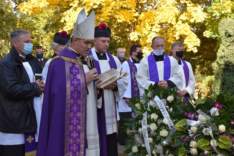 Pogrzeb ks. prał. Bogdana Napierały 