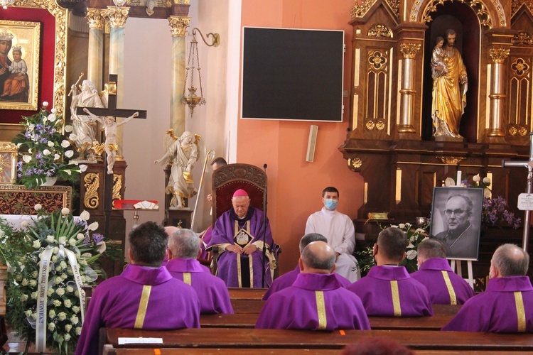 Pogrzeb ks. Tadeusza Dąbskiego