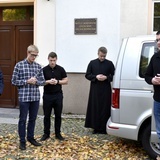 Wyjazd świdnickich kleryków do wałbrzyskiego DPS-u