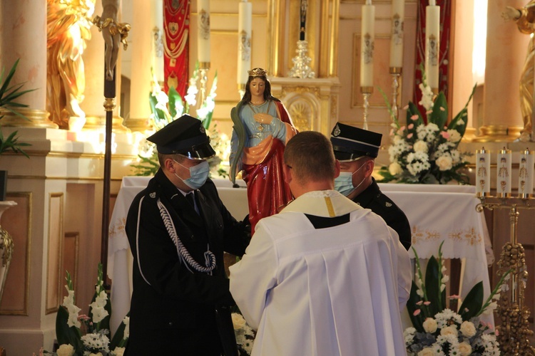 Poświęcenie kapliczki św. Tekli w Giżycach