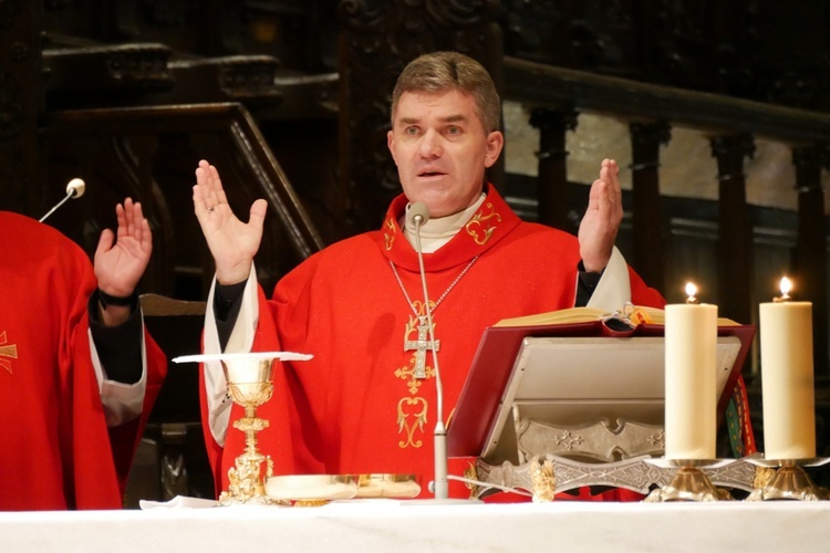 Eucharystia za śp. abp. Tadeusza Gocłowskiego