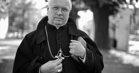 Zmarł biskup senior Józef Zawitkowski