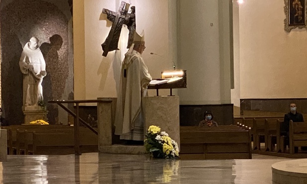 Katowice. Msza św. w 65 rocznicę poświęcenia katedry Chrystusa Króla