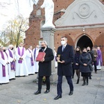 Maków Mazowiecki. Pogrzeb ks. kan. Andrzeja Nowakowskiego