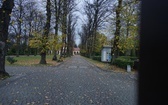 Zamknięty cmentarz Centralny