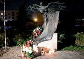 Pomnik upamiętniający żołnierzy Zrzeszenia Wolność i Niezawisłość, powołanego we wrześniu 1945 roku. Stanął w Radomiu w 19 lat temu.