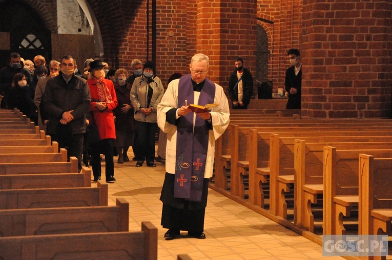 Modlitwa w gorzowskiej katedrze