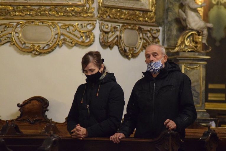 Sandomierz. Dzień zaduszny