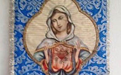 Pan Józef ofiarował wizerunek Maryi, który przywiózł z Watykanu.