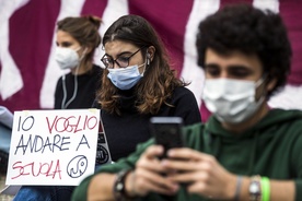Włochy: zakony apelują o otwarcie szkół, ubodzy bez nauczania