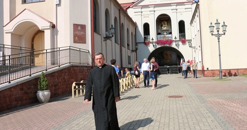 Do wspólnej modlitwy zaprasza ks. prał. Jerzy Karbownik, kustosz sanktuarium w Skarżysku-Kamiennej.