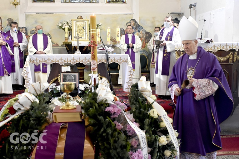 Pożegnanie ks. Piotra Mycana w parafii św. Mikołaja w Kaczorowie