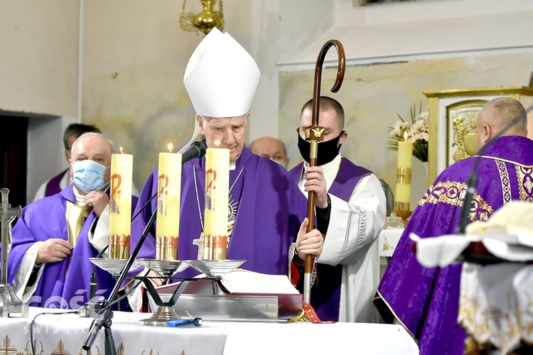 Pożegnanie ks. Piotra Mycana w parafii św. Mikołaja w Kaczorowie