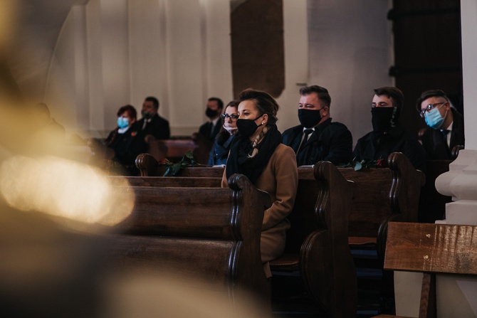 Łowicz. Uroczystości żałobne śp. bp. Józefa Zawitkowskiego