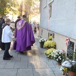 Odsłonięcie tablic pamiątkowych na cmentarzu w Żabnie