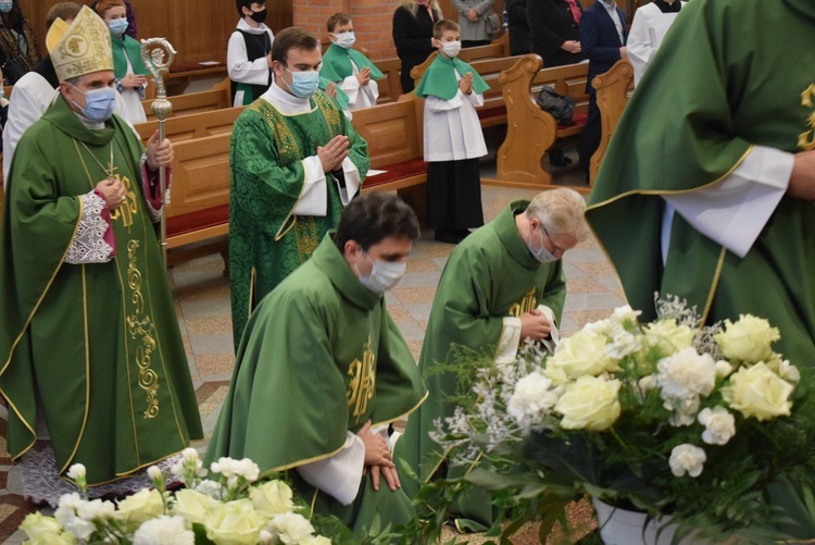 Święcenia kapłańskie dk. Piotra Sosnówki. 