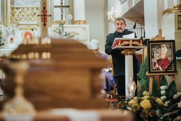 Uroczystości pogrzebowe śp. bp. Józefa Zawitkowskiego