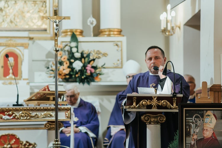 Uroczystości pogrzebowe śp. bp. Józefa Zawitkowskiego