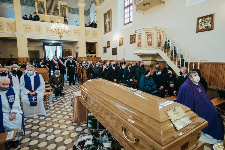 Uroczystości pogrzebowe śp. bp. Józefa Zawitkowskiego