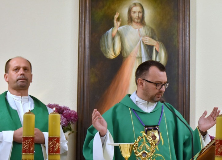 Płock. Relikwie św. s. Faustyny dla Rycerzy Jana Pawła II