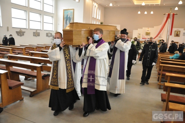 Pogrzeb śp ks. Krzysztofa Maksymowicza